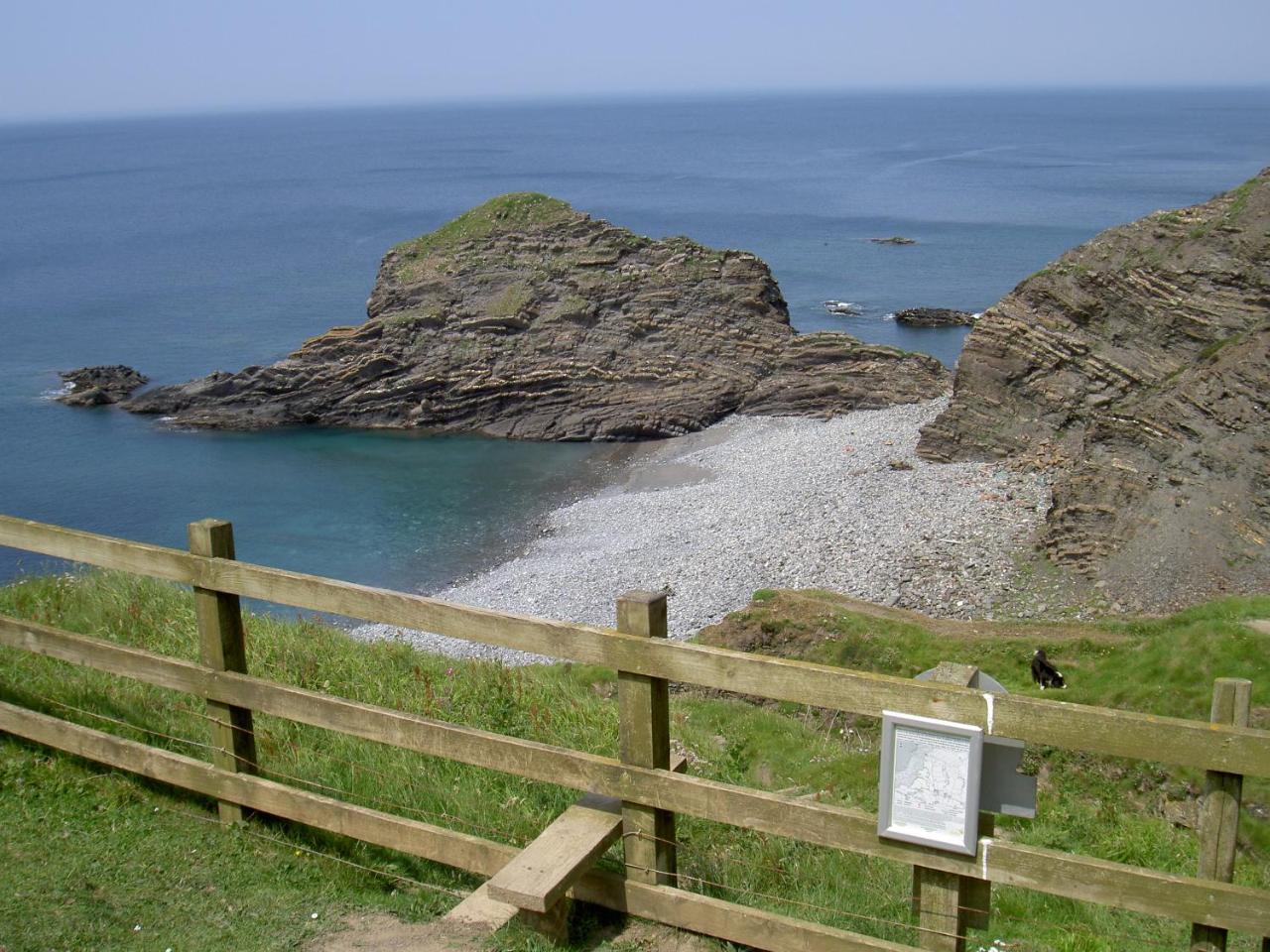 Lower Tresmorn Farmhouse Crackington Haven Exterior foto