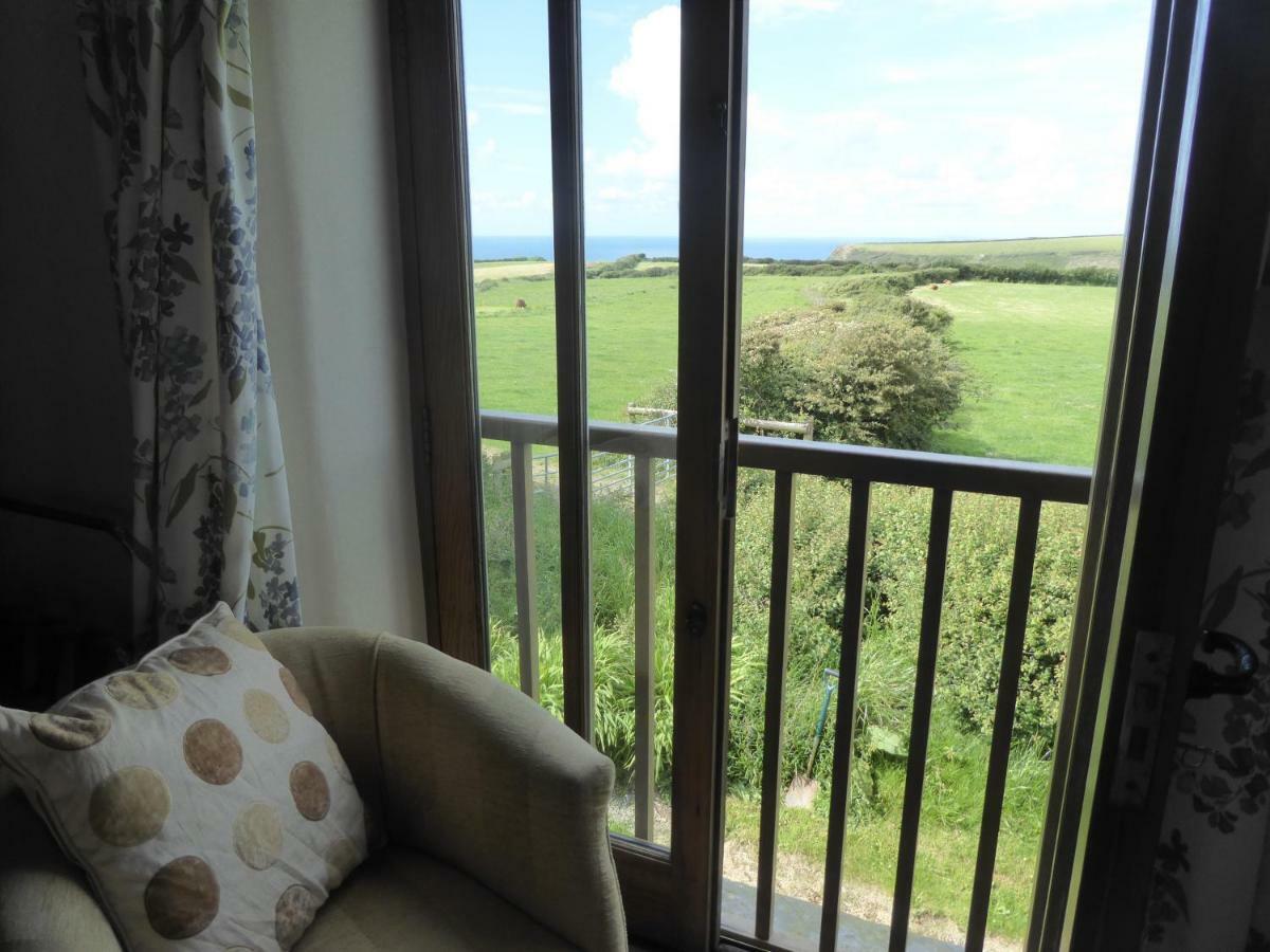 Lower Tresmorn Farmhouse Crackington Haven Exterior foto